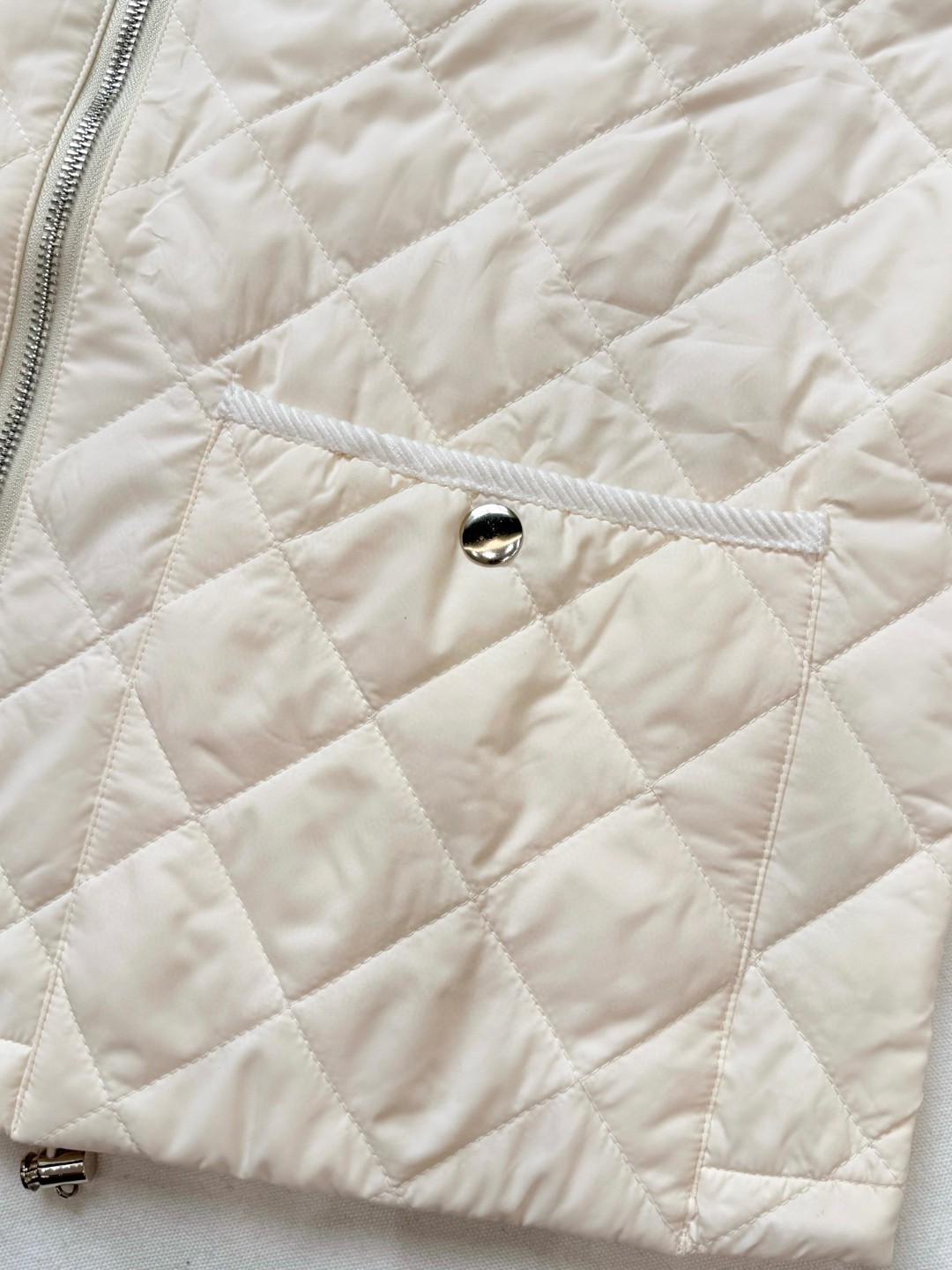 PRADA 普拉达 菱格三角标棉服外套 夹克 长袖 白色 C0