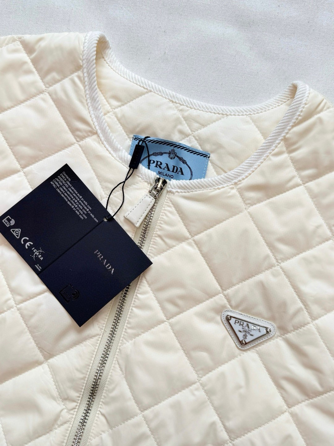 PRADA 普拉达 菱格三角标棉服外套 夹克 长袖 白色 C0