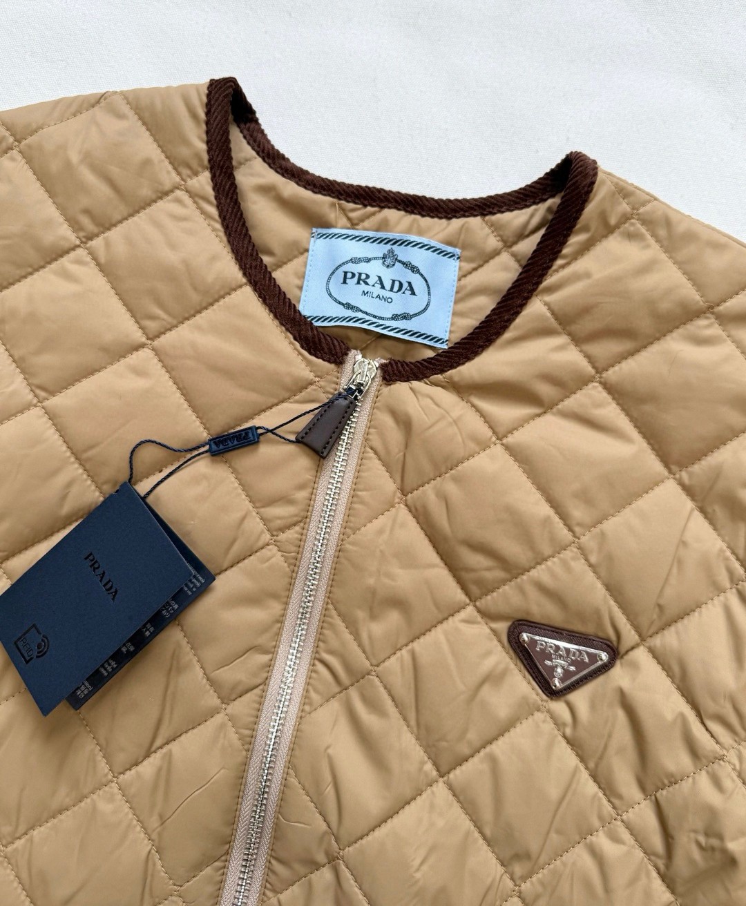 PRADA 普拉达 菱格三角标棉服外套 夹克 长袖 卡其色 C0 292167-1WQ9-F0594-S-OOO