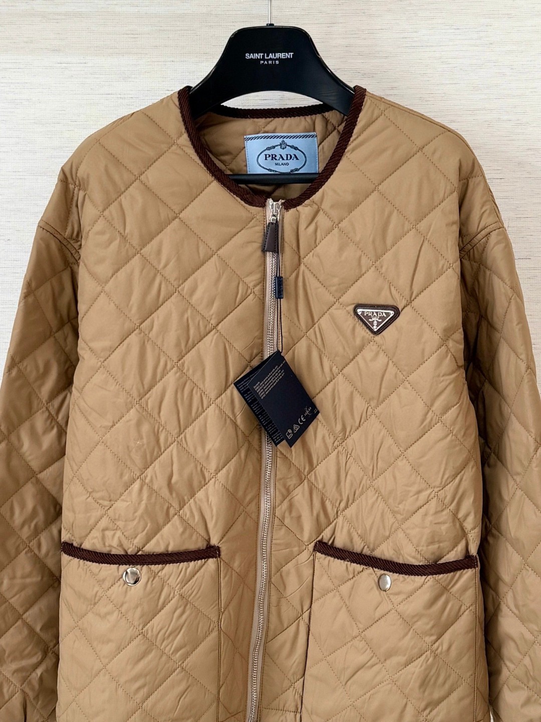 PRADA 普拉达 菱格三角标棉服外套 夹克 长袖 卡其色 C0 292167-1WQ9-F0594-S-OOO