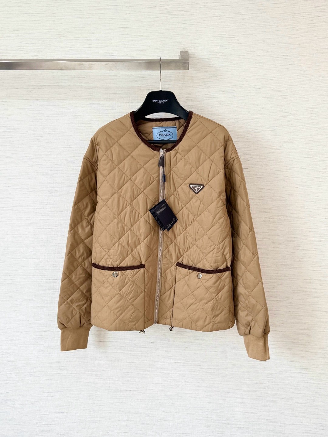 PRADA 普拉达 菱格三角标棉服外套 夹克 长袖 卡其色 C0 292167-1WQ9-F0594-S-OOO