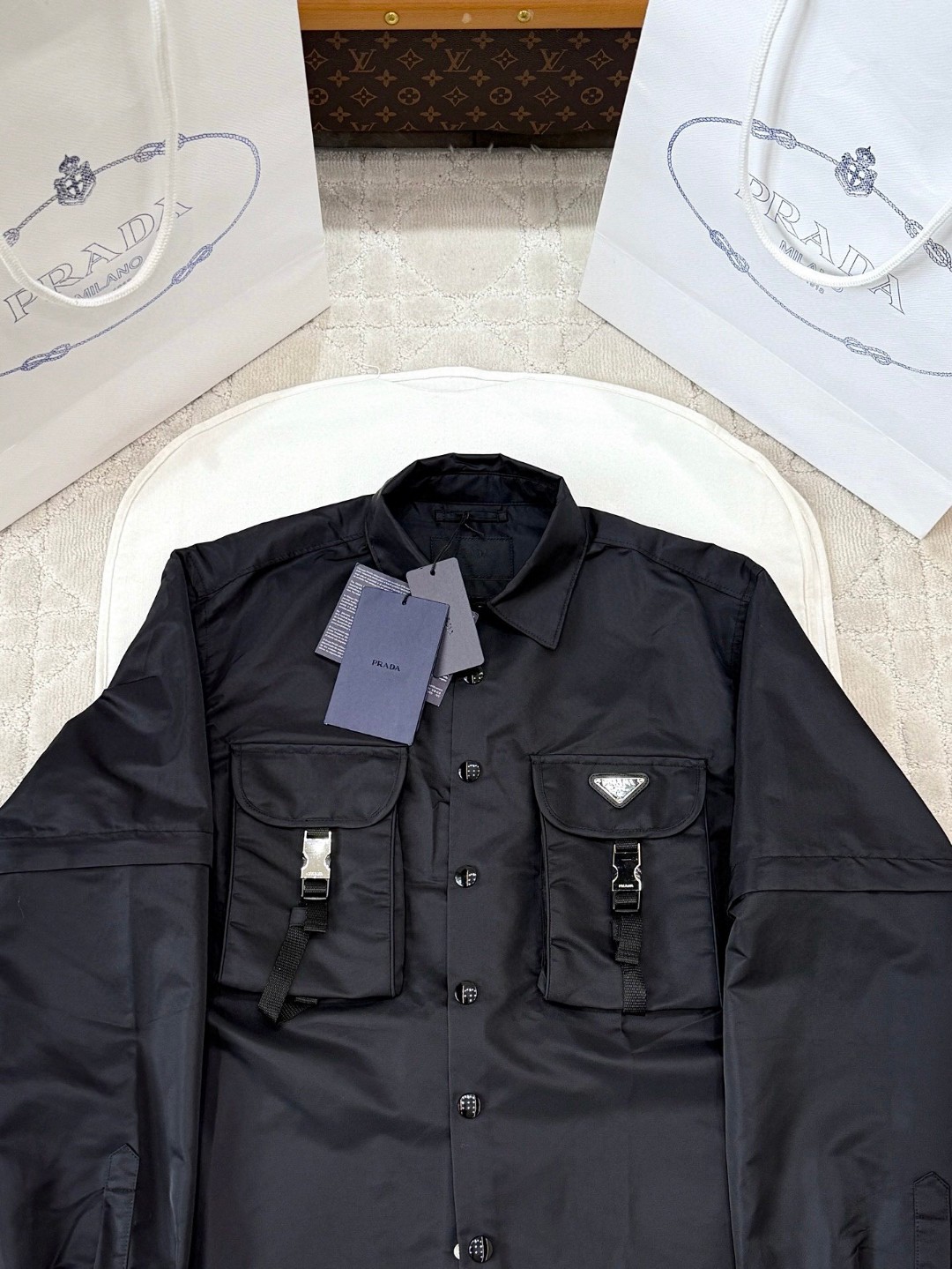 PRADA 普拉达 Re Nylon 可拆袖衬衫 外套 长袖 黑色 C0 SC548-1WQ8-F0002-S-212