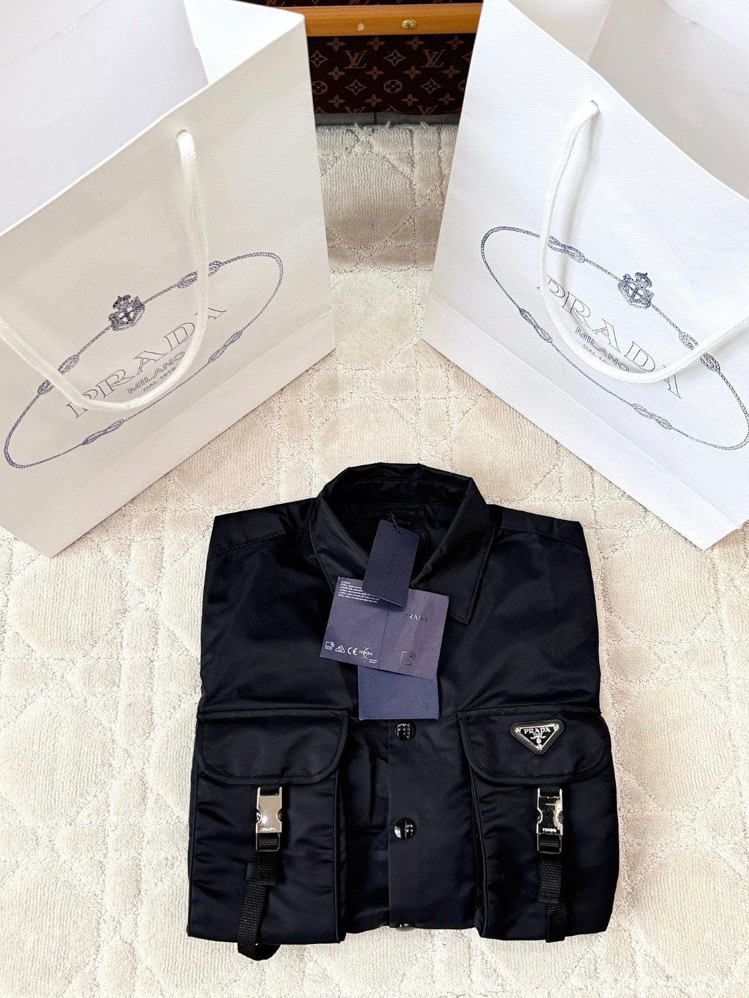 PRADA 普拉达 Re Nylon 可拆袖衬衫 外套 长袖 黑色 C0 SC548-1WQ8-F0002-S-212