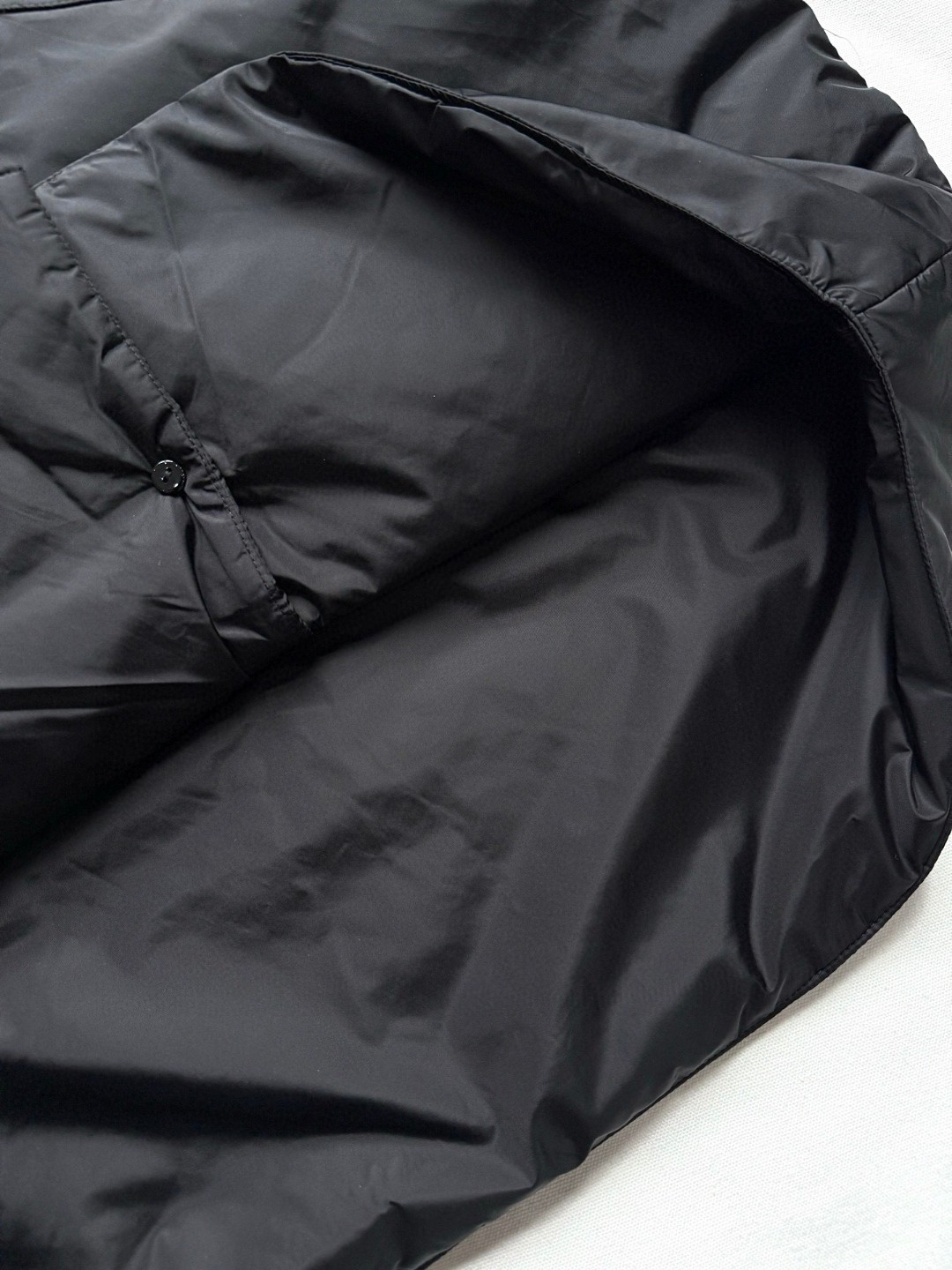 PRADA 普拉达 口袋三角标尼龙翻领棉服夹克 外套 长袖 绿色 黑色 C0 SC823M-1WQ9-F0002-S-OOO