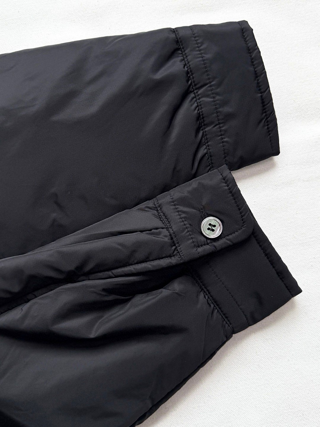 PRADA 普拉达 口袋三角标尼龙翻领棉服夹克 外套 长袖 绿色 黑色 C0 SC823M-1WQ9-F0002-S-OOO