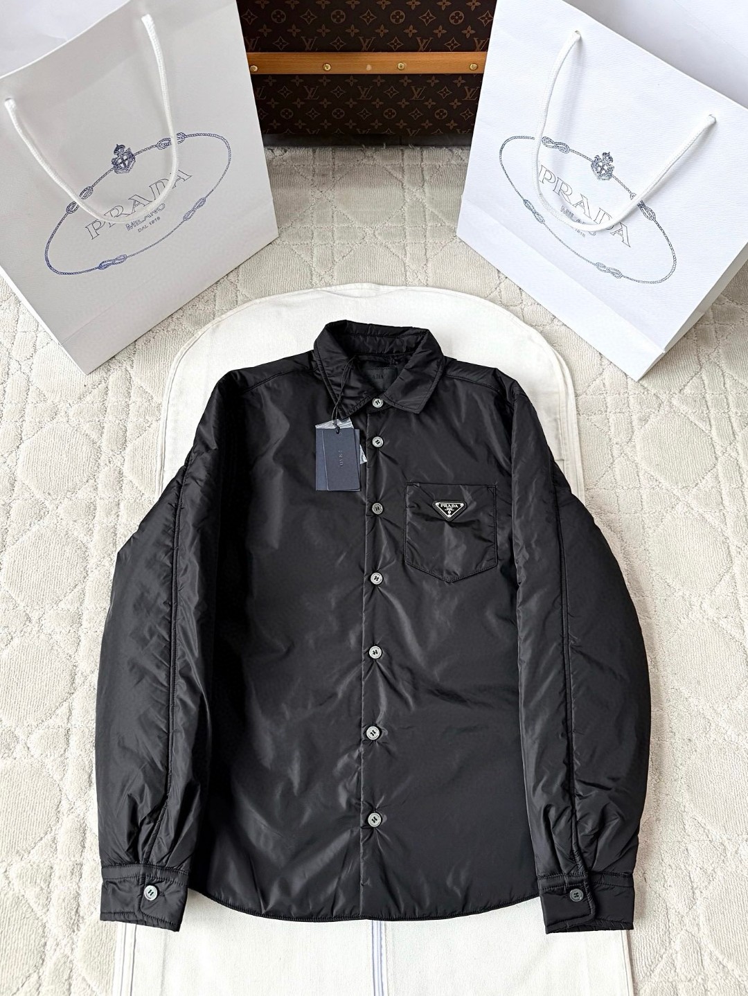 PRADA 普拉达 口袋三角标尼龙翻领棉服夹克 外套 长袖 绿色 黑色 C0 SC823M-1WQ9-F0002-S-OOO