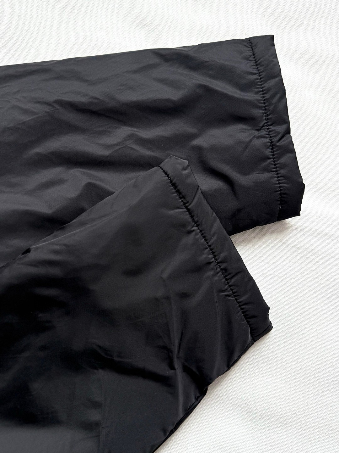 PRADA 普拉达 再生尼龙轻薄棉服 外套 夹克 长袖 黑色 C0 SGC535-1WQ9-F0002-S-OOO