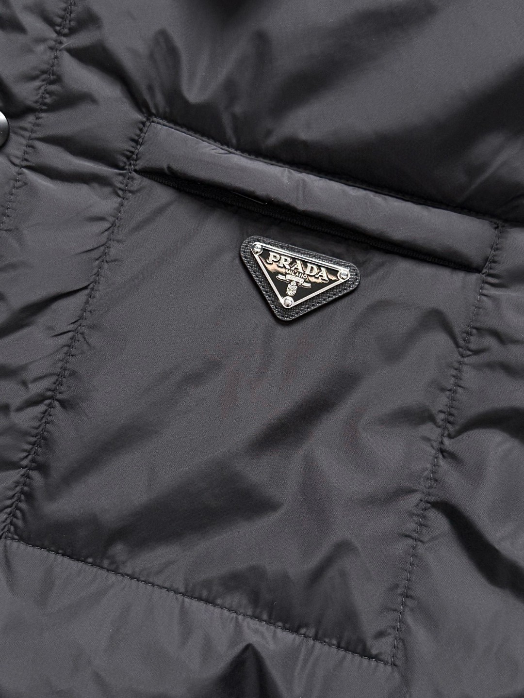 PRADA 普拉达 再生尼龙轻薄棉服 外套 夹克 长袖 黑色 C0 SGC535-1WQ9-F0002-S-OOO