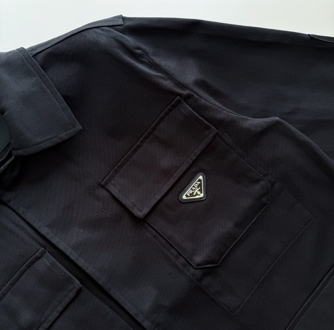 PRADA 普拉达 三角标棉质工装夹克 外套 长袖 黑色 C0 SGC830-11BZ-F0002-S-OOO