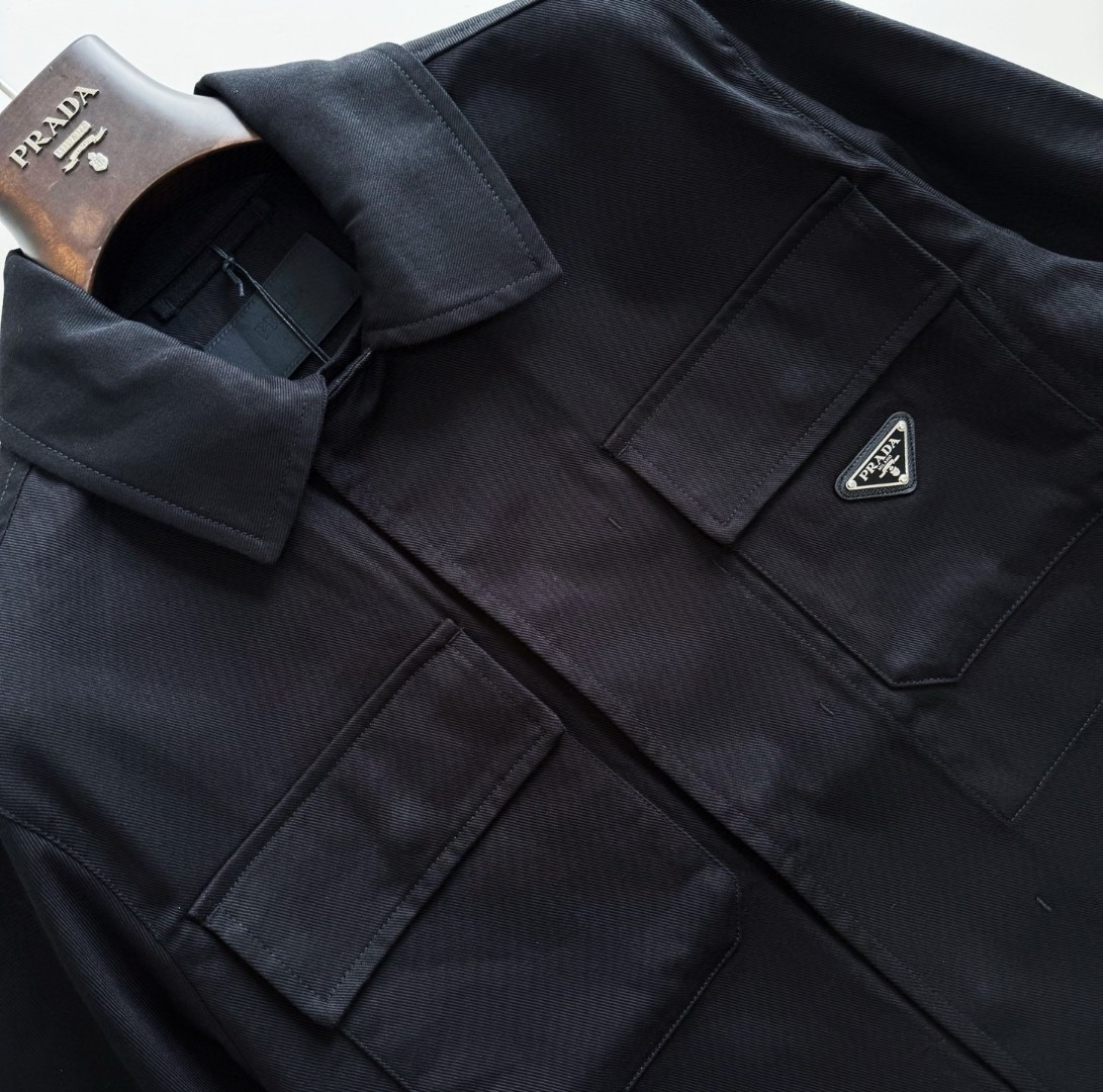 PRADA 普拉达 三角标棉质工装夹克 外套 长袖 黑色 C0 SGC830-11BZ-F0002-S-OOO