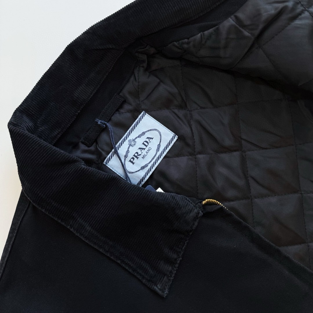 PRADA 普拉达 做旧水洗拉链牛仔外套 夹克 棉服 长袖 黑色 C0