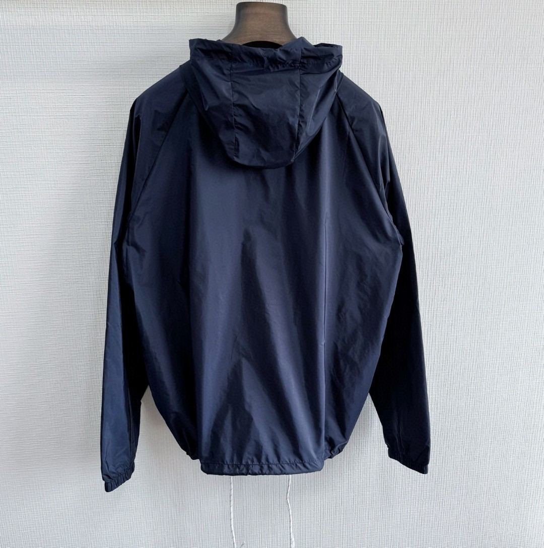 PRADA 普拉达 再生尼龙拉链连帽夹克 外套 长袖 蓝色 C0 SGC864-1WQ9-F0ABB-S-OOO