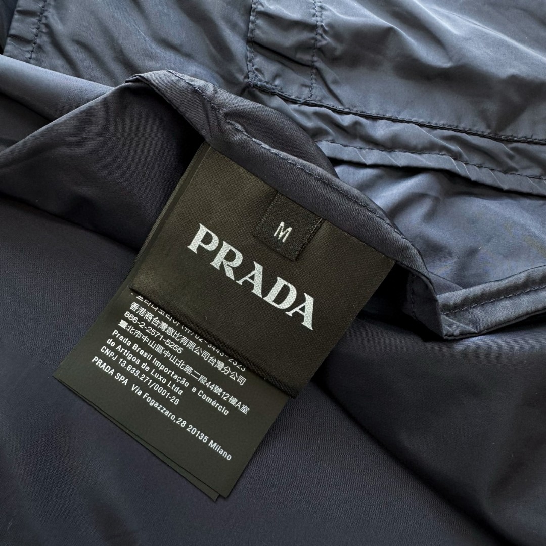 PRADA 普拉达 再生尼龙拉链连帽夹克 外套 长袖 蓝色 C0 SGC903-1WQ9-F0ABB-S-OOO