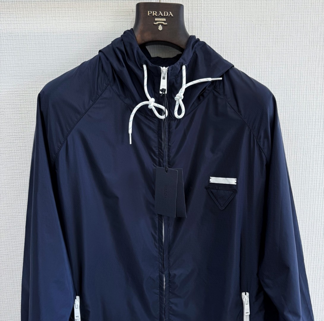 PRADA 普拉达 再生尼龙拉链连帽夹克 外套 长袖 蓝色 C0 SGC903-1WQ9-F0ABB-S-OOO