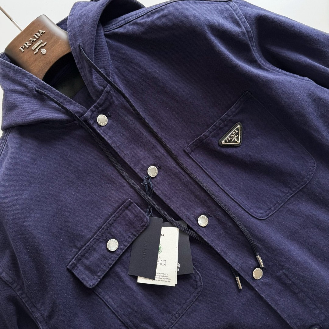 PRADA 普拉达 三角标做旧连帽牛仔外套 夹克 长袖 蓝色 C0 GEC108-16HE-F0V41-S-OOO