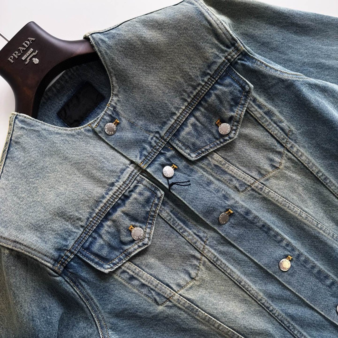 PRADA 普拉达 三角标丹宁圆领牛仔外套 夹克 长袖 蓝色 C0 GEB229-12K1-F0V3N-S-231