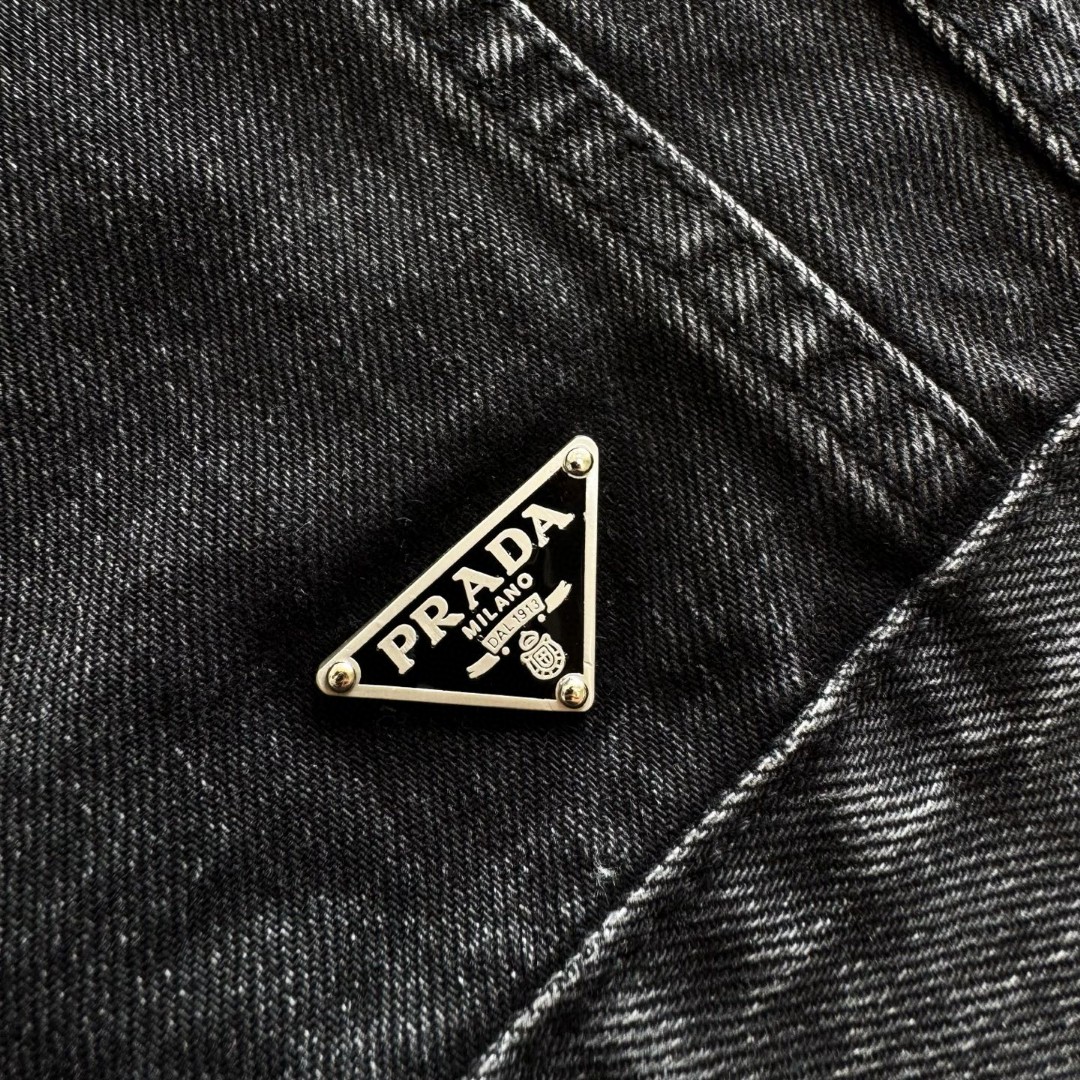 PRADA 普拉达 菱格三角标棉服外套 夹克 长袖 黑色 C0 GEB229-12K8-F0557-S-231