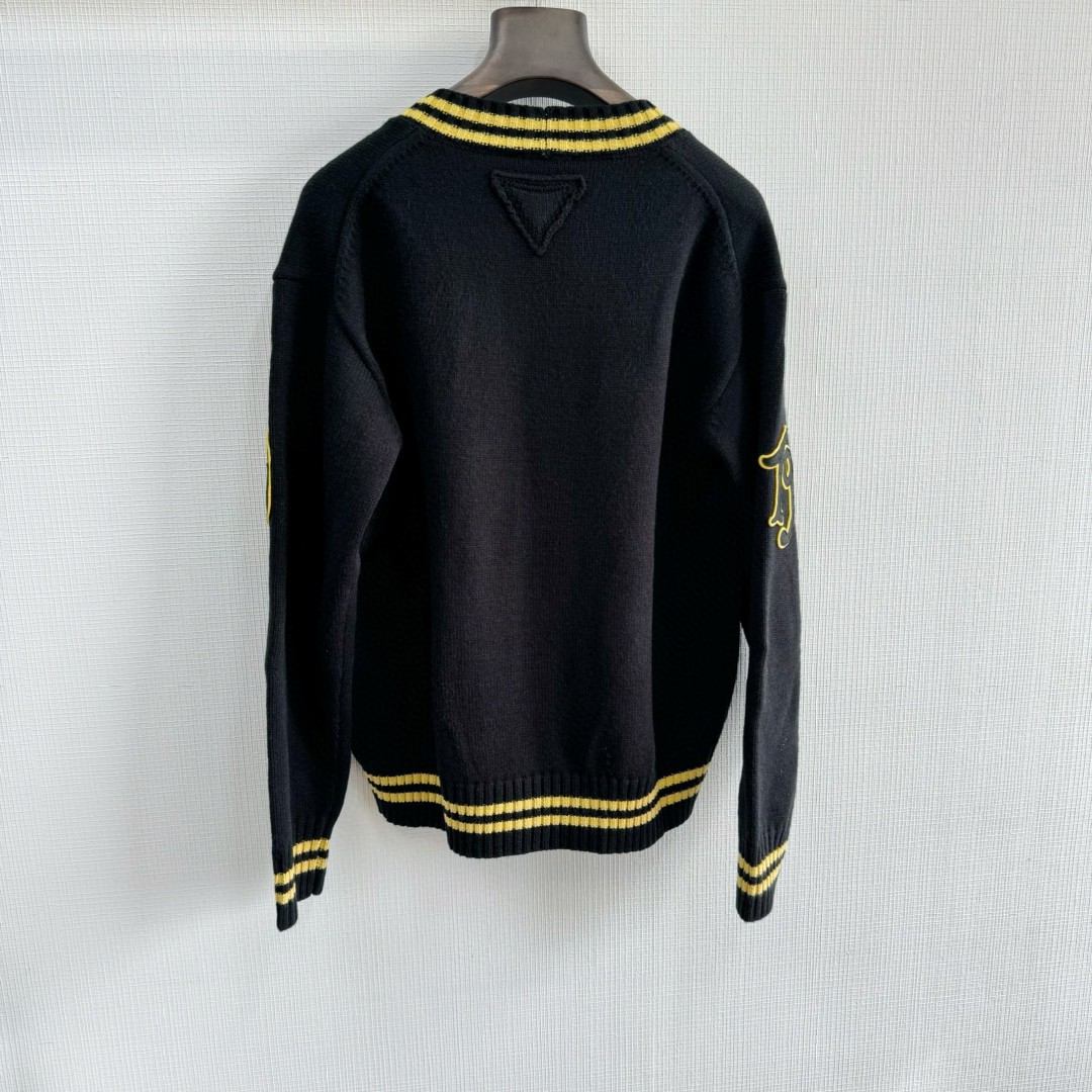 PRADA 普拉达 拼色开衫 毛衣 针织衫 外套 长袖 黑色 C0 P25N21-1528-F0002-S-OOO
