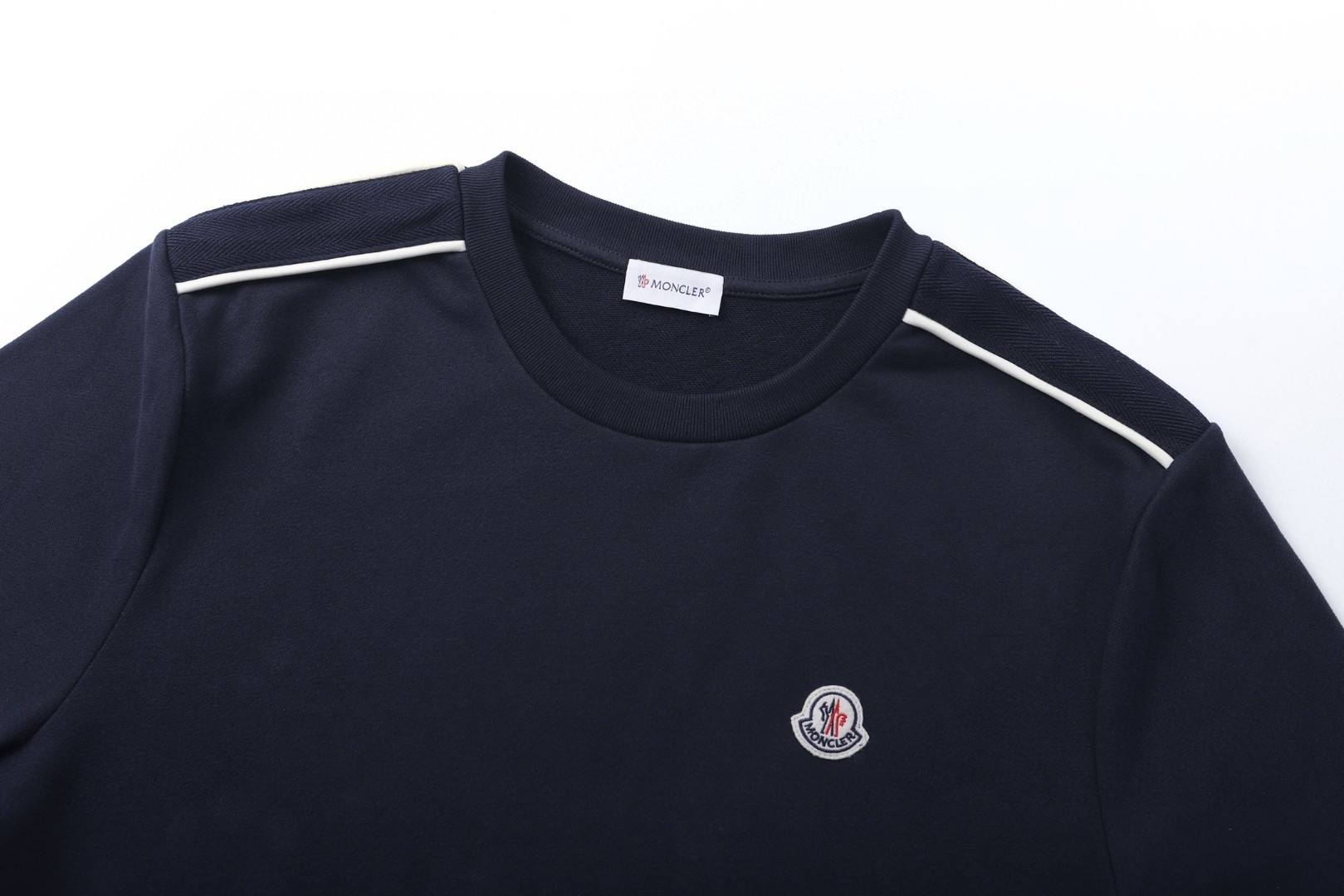 Moncler 蒙口 标识刺绣棉质卫衣 秋冬 外套 长袖 海军蓝 B0 K20918G0007989B00778