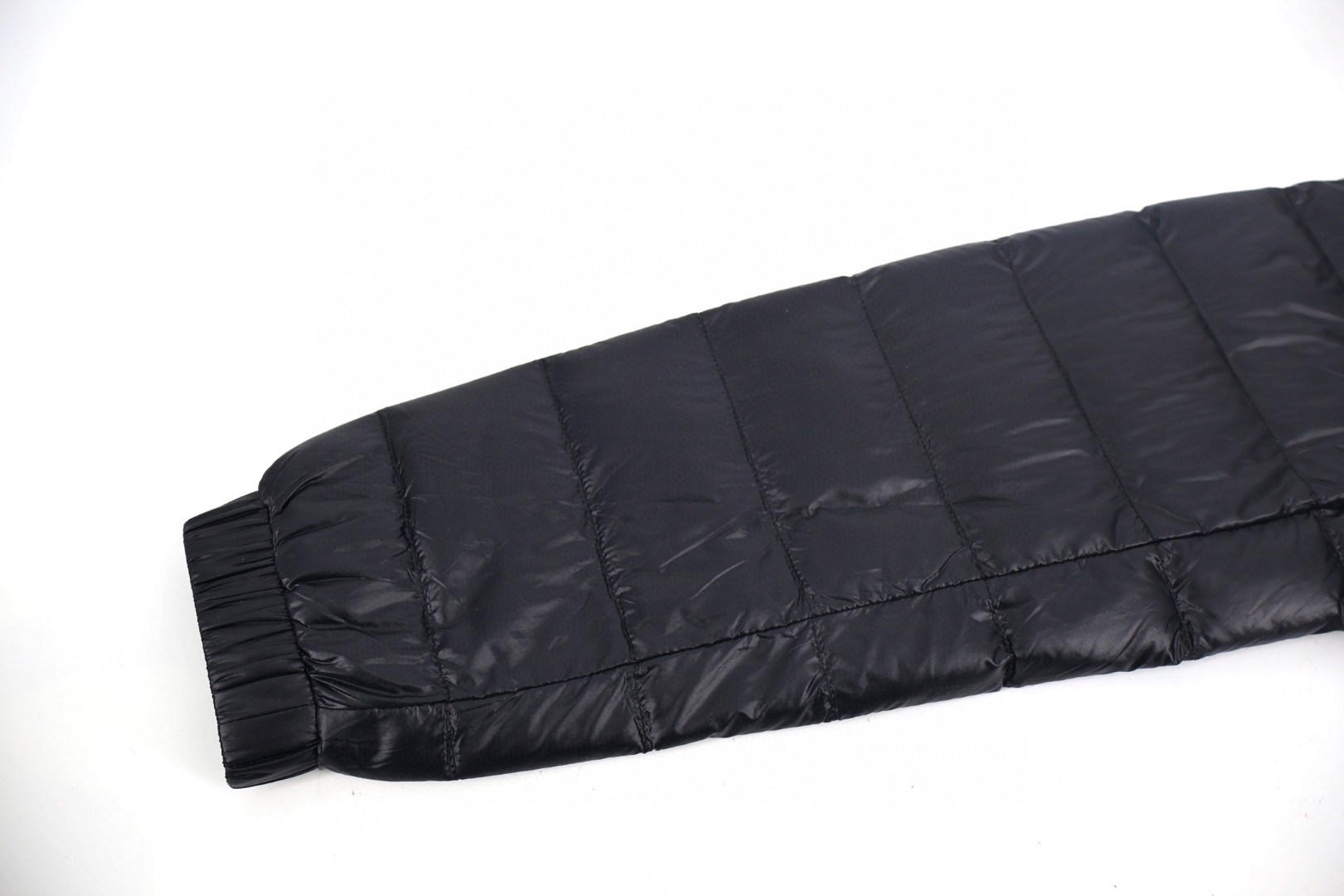 Moncler 蒙口 1952 轻薄羽绒服 保暖 外套 夹克 黑色 E0 