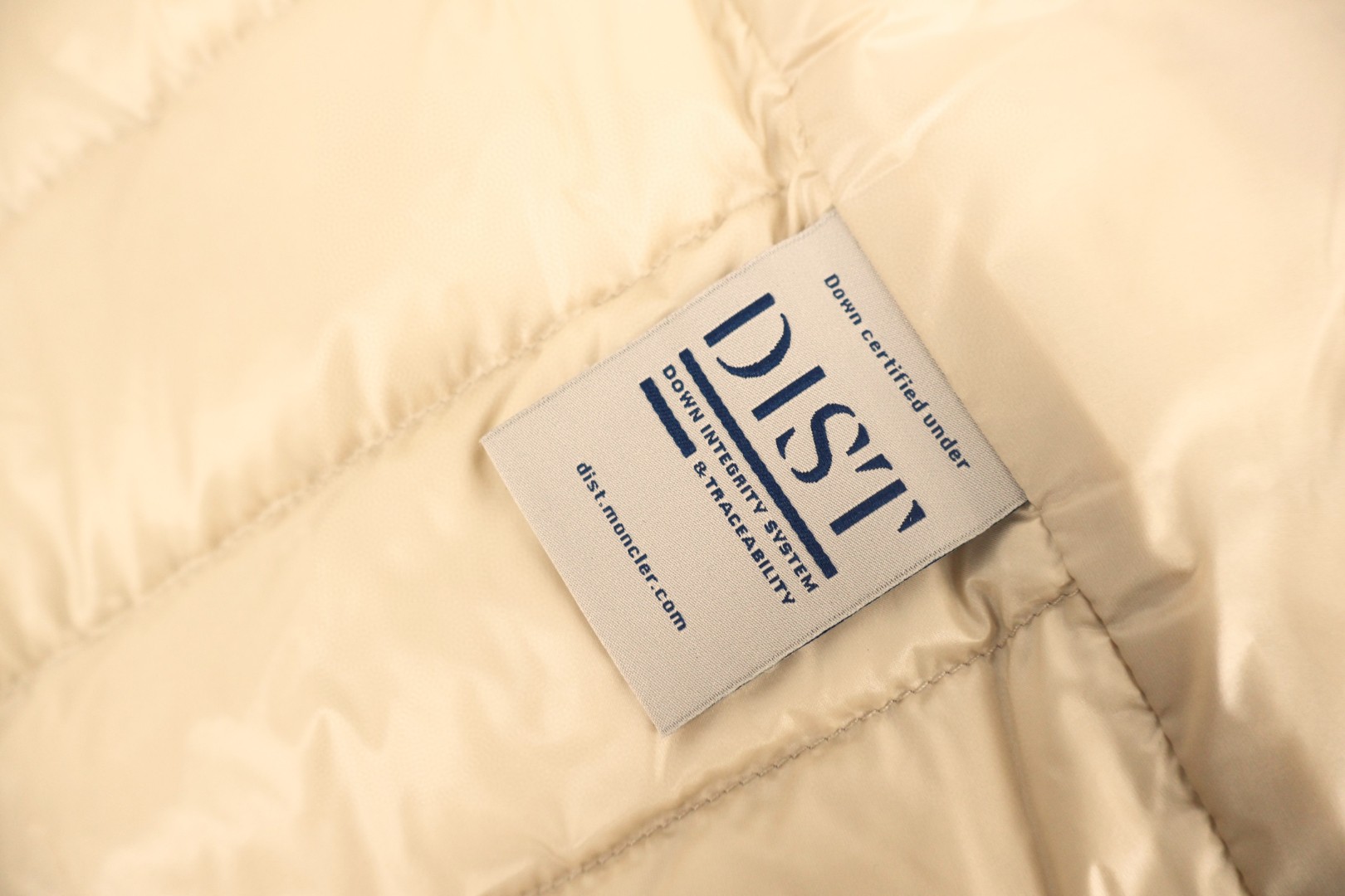 Moncler 蒙口 1952 轻薄羽绒服 保暖 外套 夹克 米色 E0 