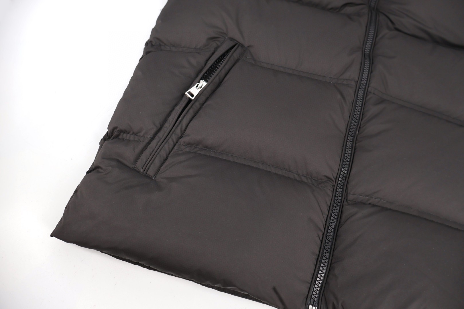 Moncler 蒙口 三色织带羽绒服 保暖 外套 藏蓝色 E0 K20911A00017597YW778