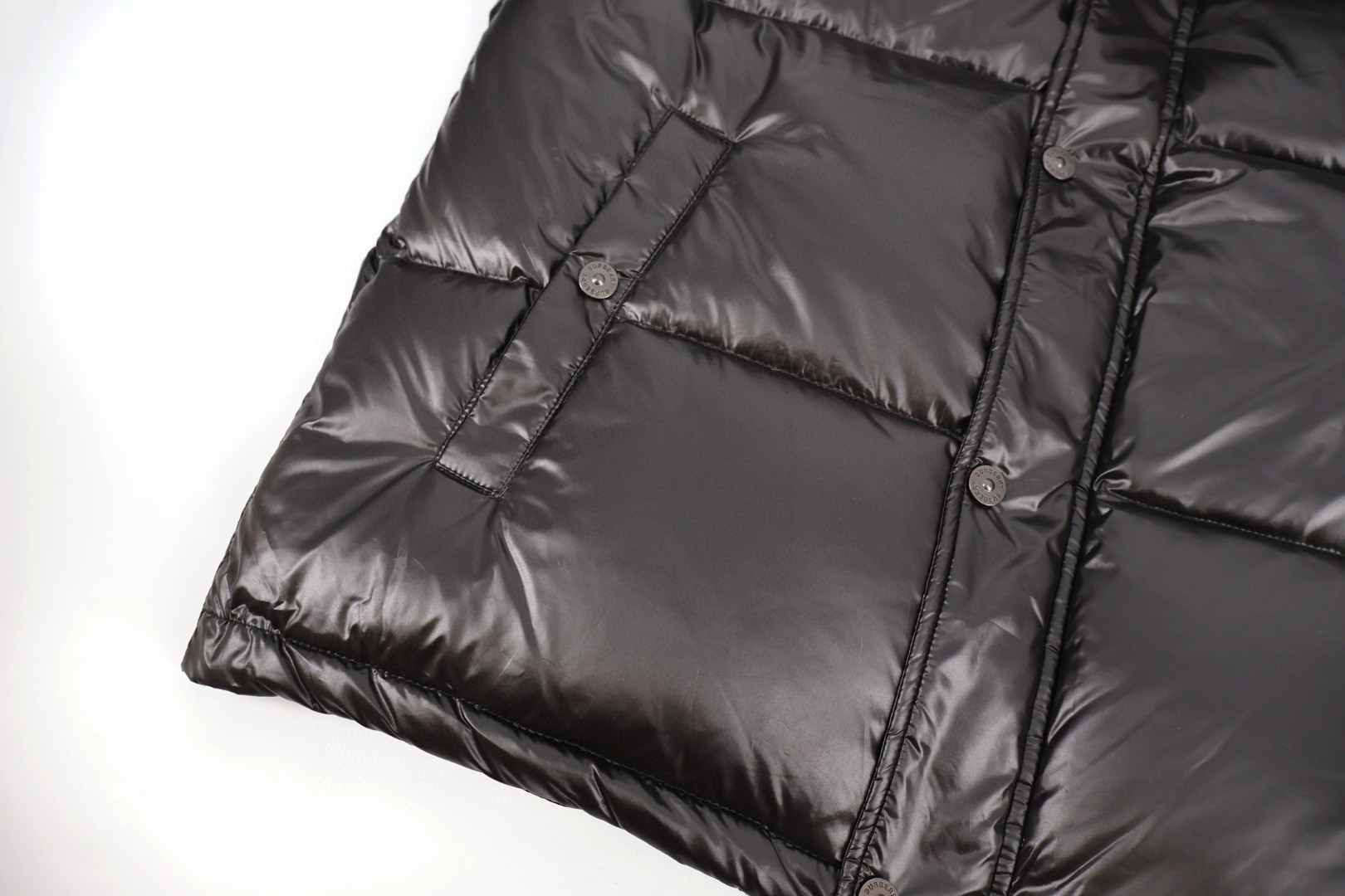 Burberry 巴宝莉 胸口刺绣羽绒服 长袖 外套 黑色 E0