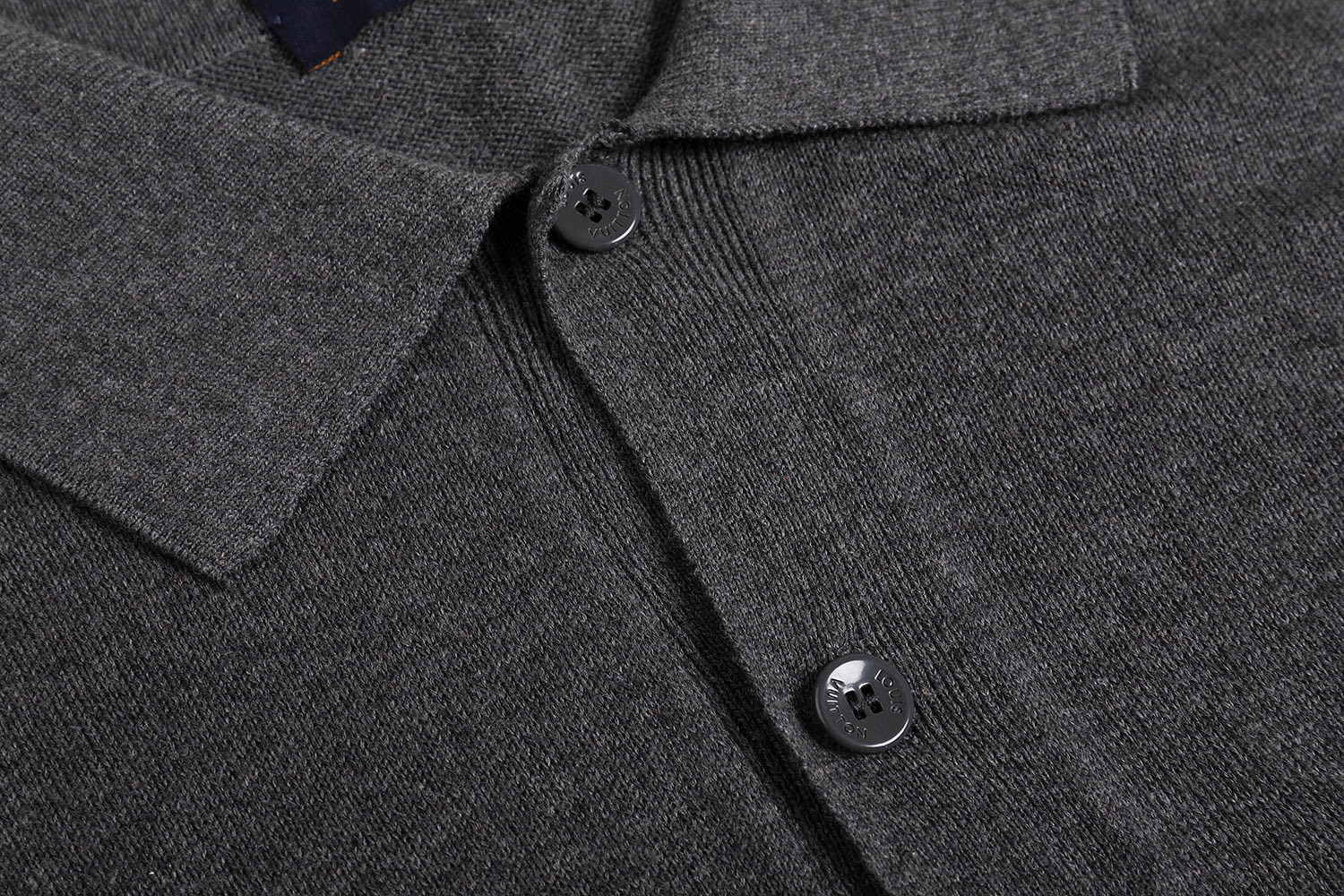 LOUIS VUITTON 路易威登 纯色logo嵌花针织衫开衫 毛衣 外套 长袖 灰色 B0 1AFANI