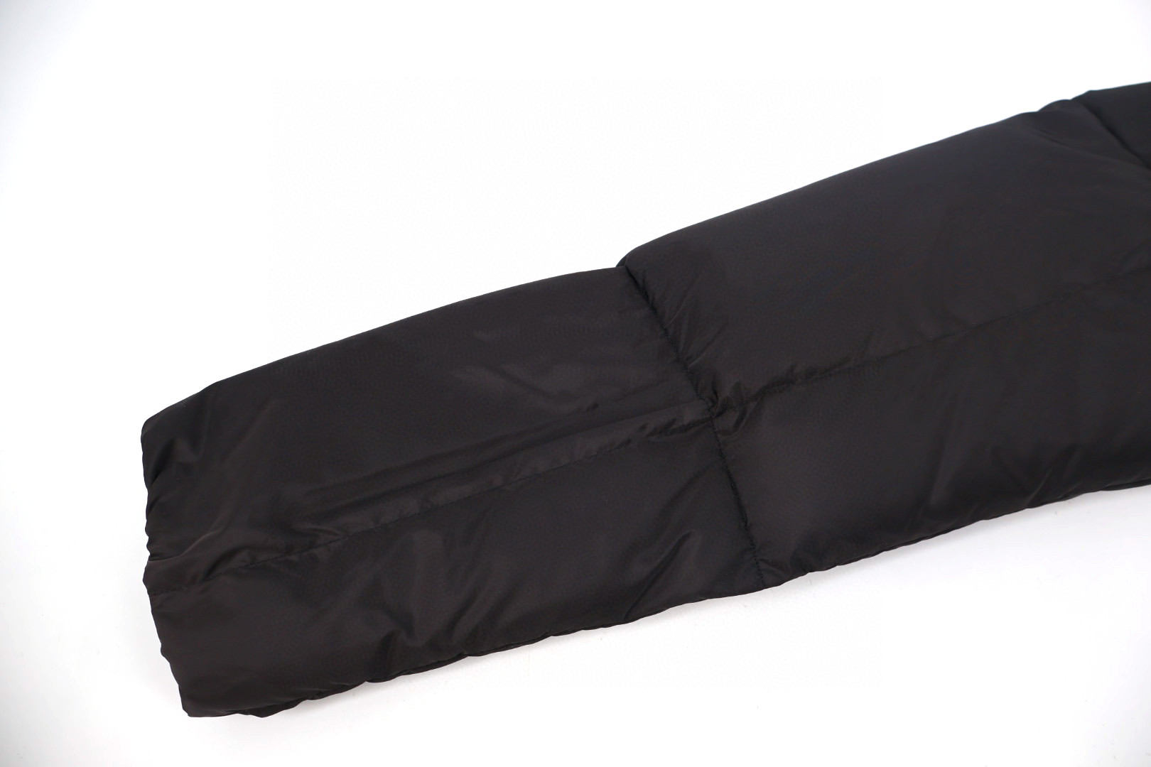 Moncler 蒙口 羊羔毛毛领羽绒服 保暖 外套 女款 黑色 E0 K20931A00150539ZD999