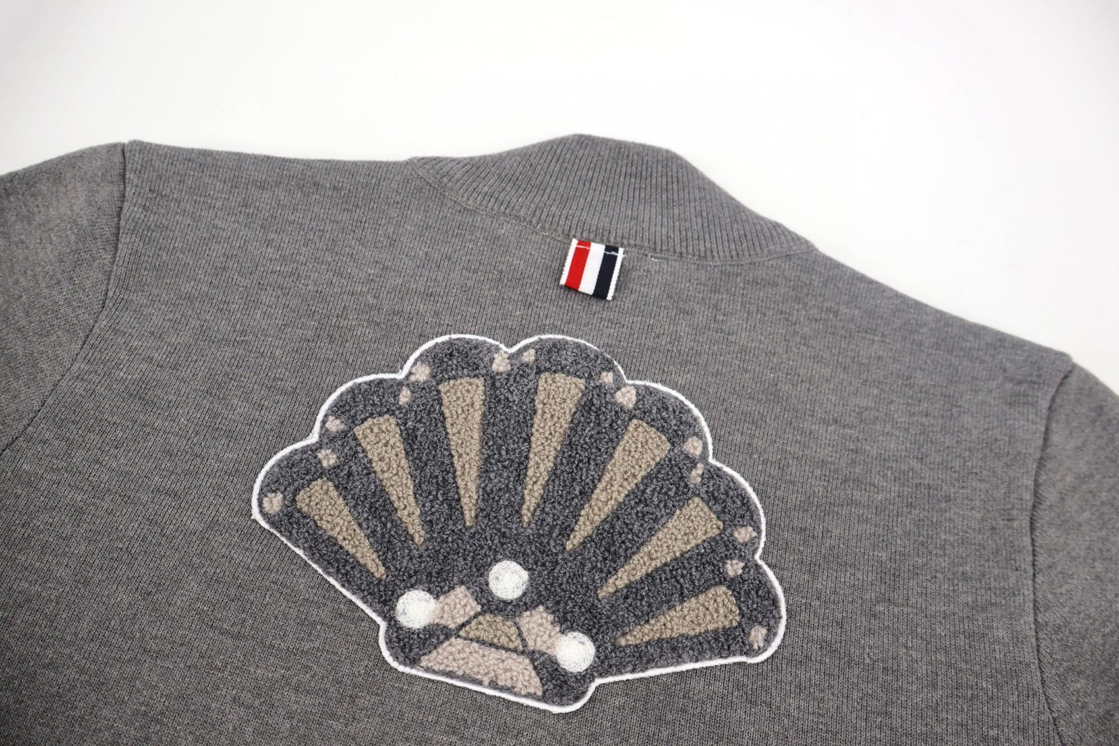 THOM BROWNE 贝壳章仔针织拉链外套 夹克 长袖 灰色 B5