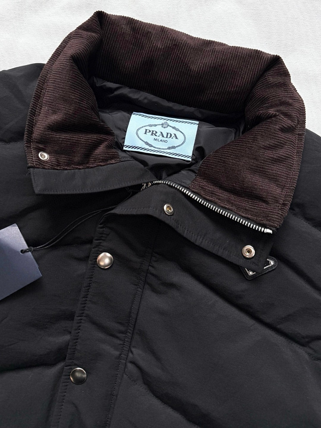 PRADA 普拉达 金属标翻领拼色面包羽绒服 夹克 外套 长袖 黑色 E2 292295-17IB-F0002-S-OOO