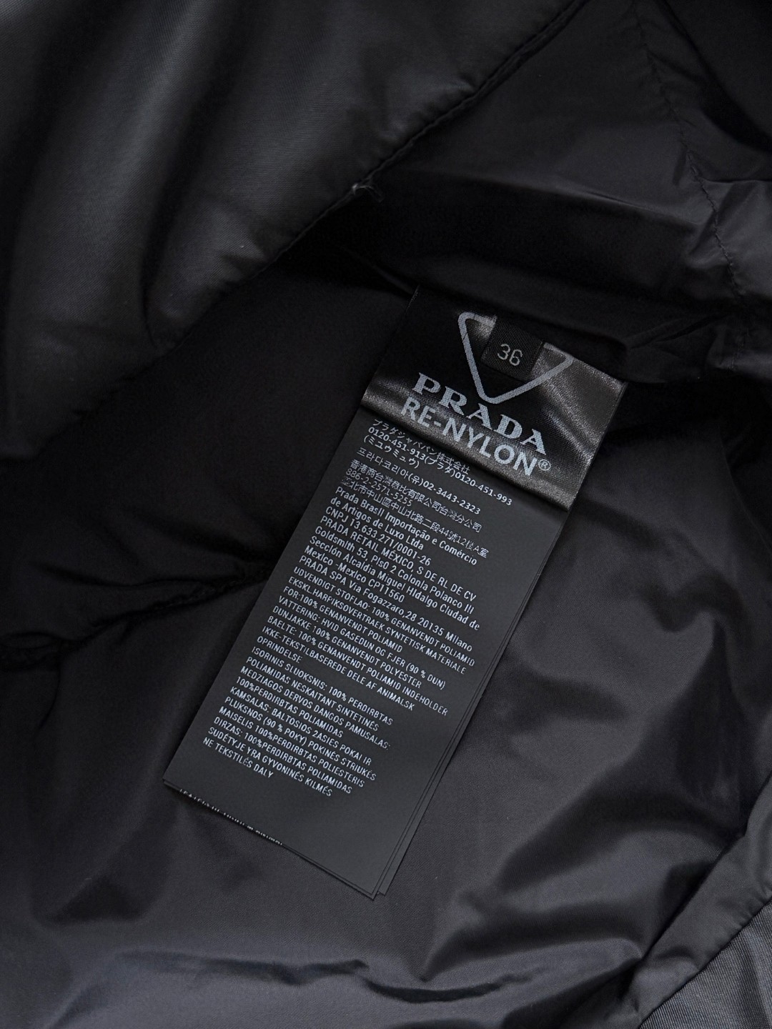 PRADA 普拉达 蚂蚁腰可拆卸腰包连帽收腰羽绒服 夹克 外套 长袖 女款 黑色 G0 29X966-1WQ8-F0002-S-OOO