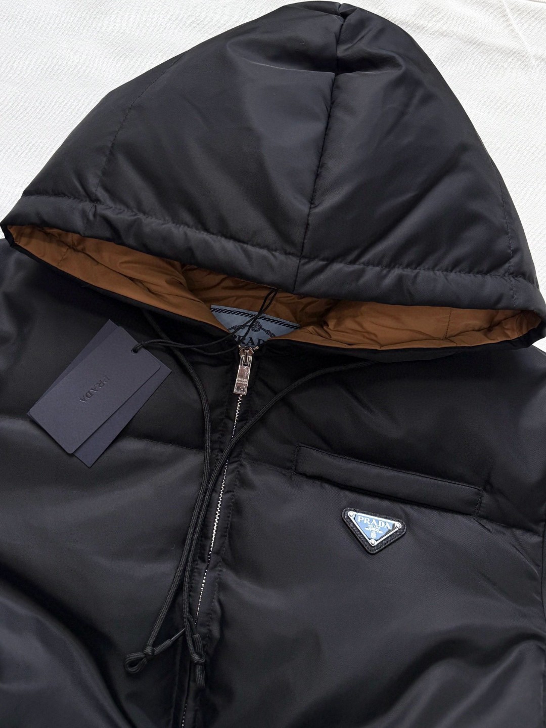 PRADA 普拉达 三角标拉链连帽羽绒服 夹克 外套 长袖 黑色 E2 29B408-1WQ8-F0002-S-AAO