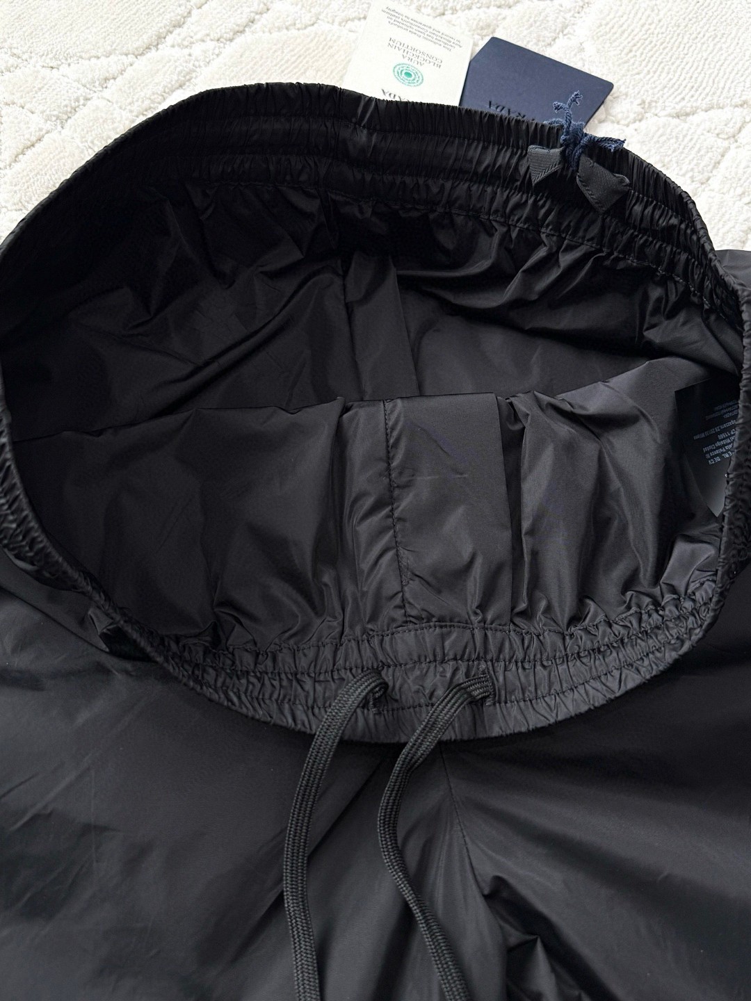 PRADA 普拉达 尼龙三角标休闲裤 运动裤 裤子 长裤 黑灰色 B0 SPH442-1WQ9-F0N5A-S-OOO