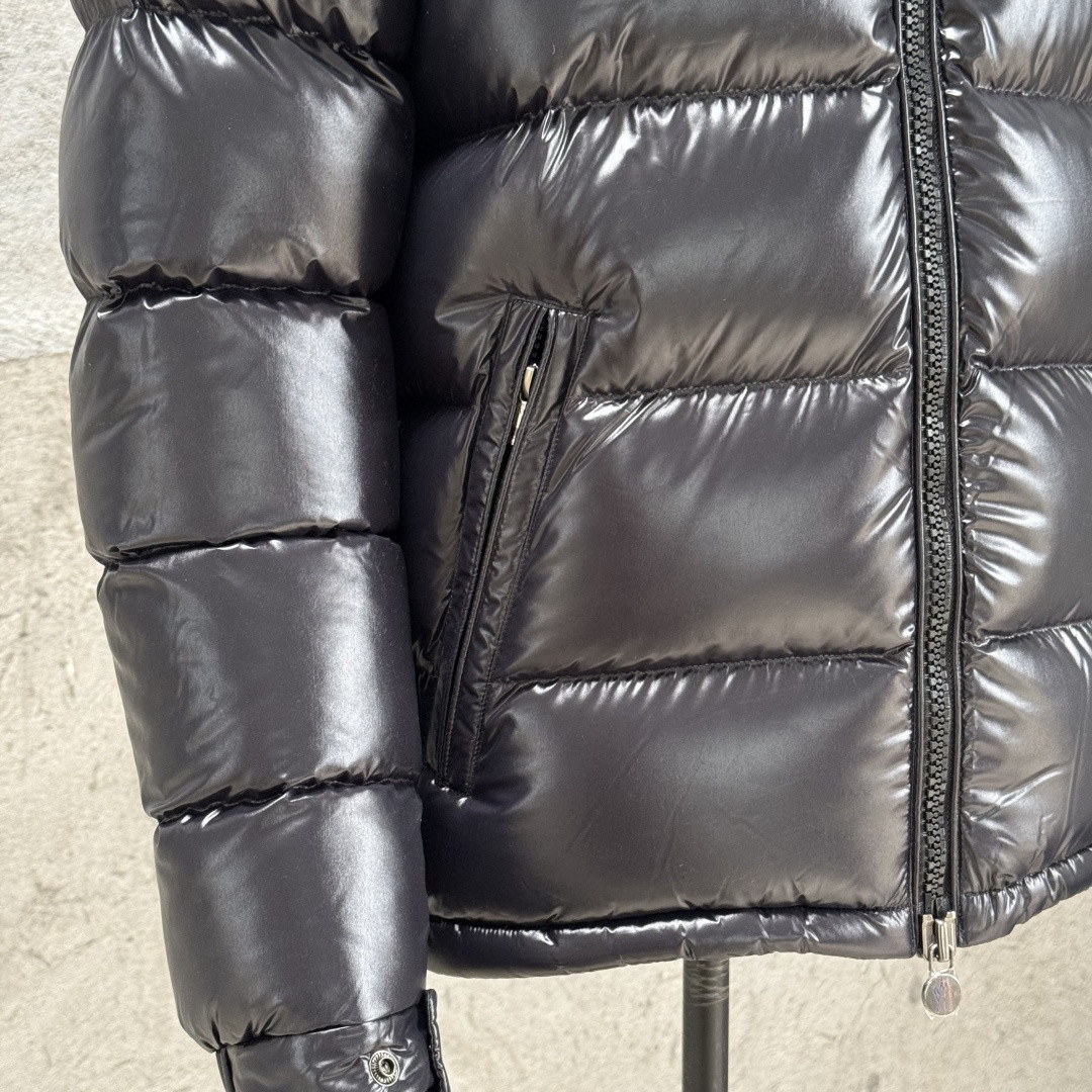 Moncler 蒙口 Maya 玛雅亮面拉链连帽羽绒服 保暖 外套 夹克 黑色 D5 1A5360068950999