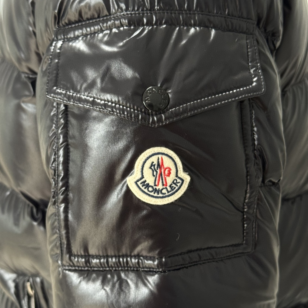 Moncler 蒙口 Maya 玛雅亮面拉链连帽羽绒服 保暖 外套 夹克 黑色 D5 1A5360068950999