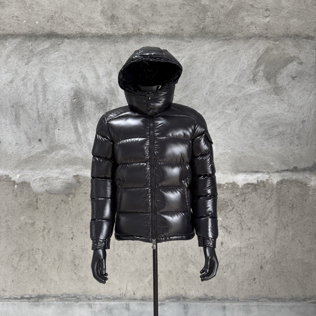 Moncler 蒙口 Maya 玛雅亮面拉链连帽羽绒服 保暖 外套 夹克 黑色 D5 1A5360068950999