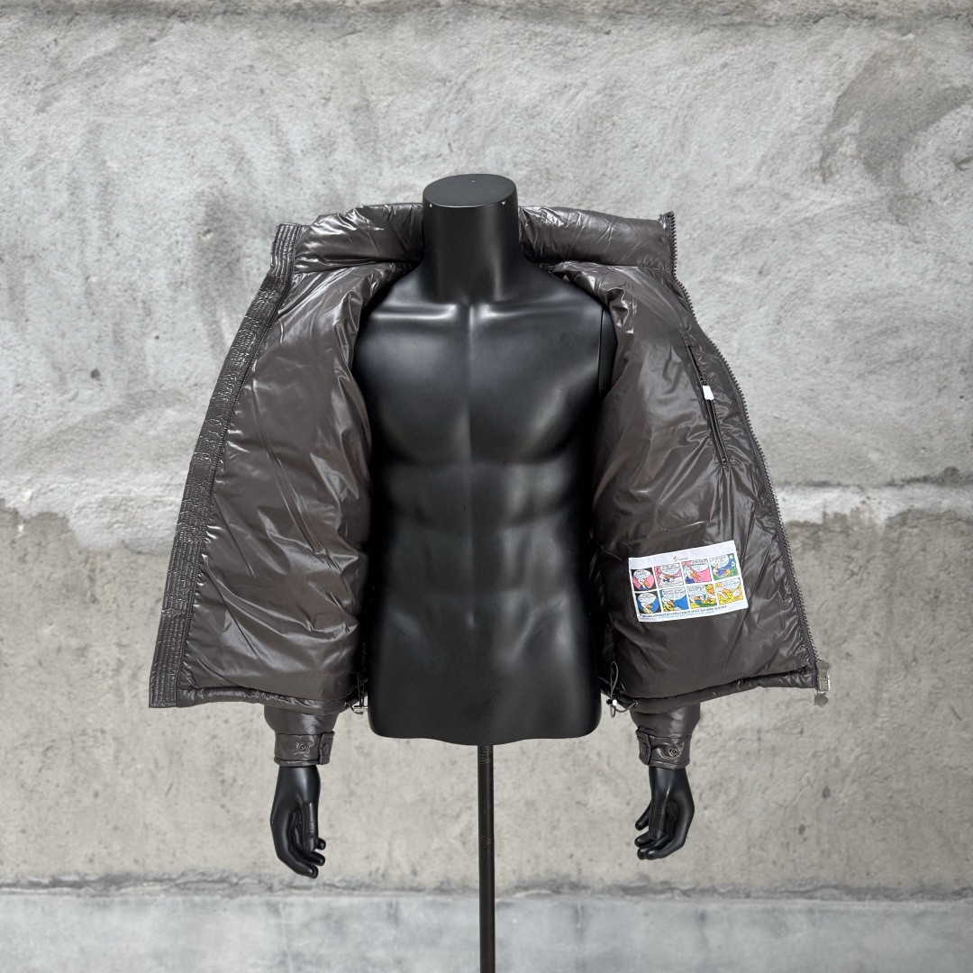 Moncler 蒙口 Maya 玛雅亮面拉链连帽羽绒服 保暖 外套 夹克 灰色 D5 K20911A5360068950930