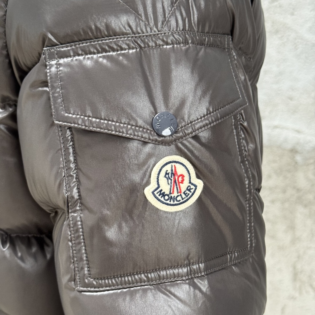 Moncler 蒙口 Maya 玛雅亮面拉链连帽羽绒服 保暖 外套 夹克 灰色 D5 K20911A5360068950930