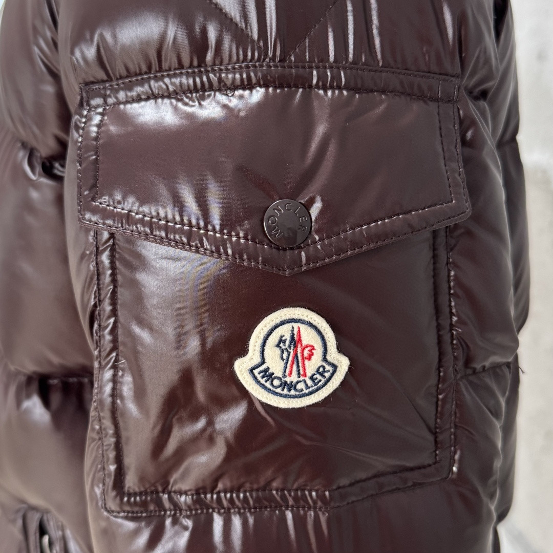 Moncler 蒙口 Maya 玛雅亮面拉链连帽羽绒服 保暖 外套 夹克 深棕色 D5 J20911A5360068950243