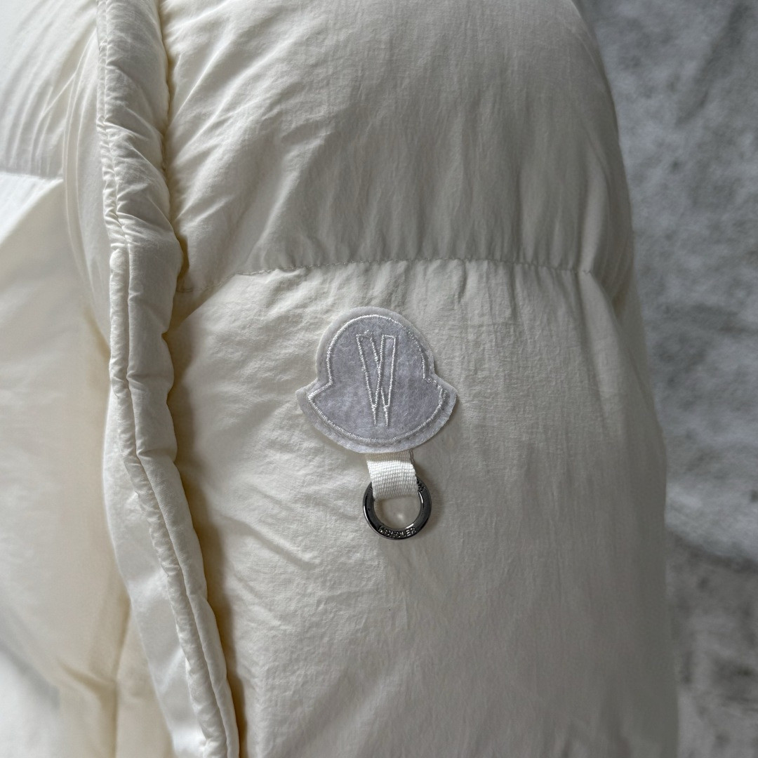 Moncler 蒙口 GENIUS 联名款双拉链羽绒服 保暖 外套 夹克 白色 D5 J209T1A00011M5093032