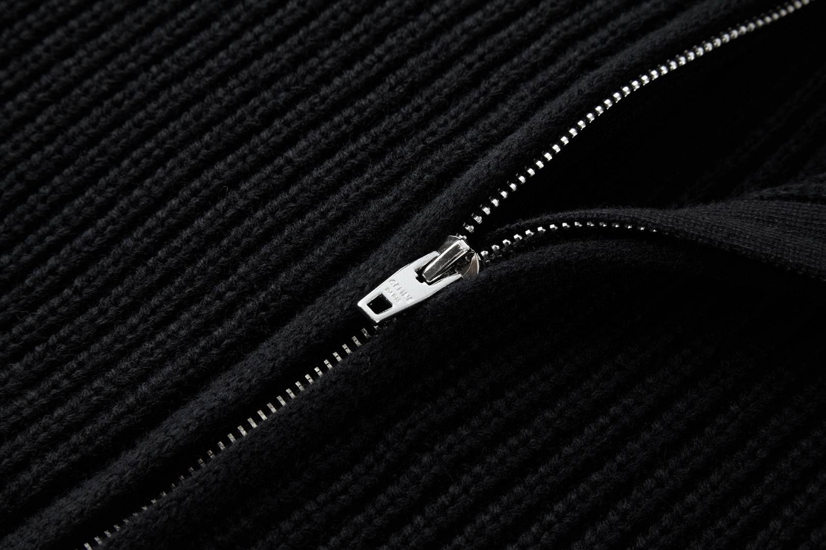 CELINE 赛琳 标识刺绣针织拉链帽衫 毛衣 卫衣 长袖 黑色 B0 RY0JF0ZTQ-38NO