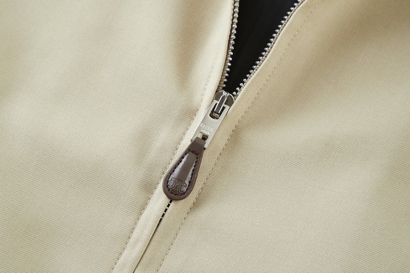 CELINE 赛琳 刺绣凯旋门干部夹克 外套 长袖 卡其色 C0 RV0RV777S-02CM