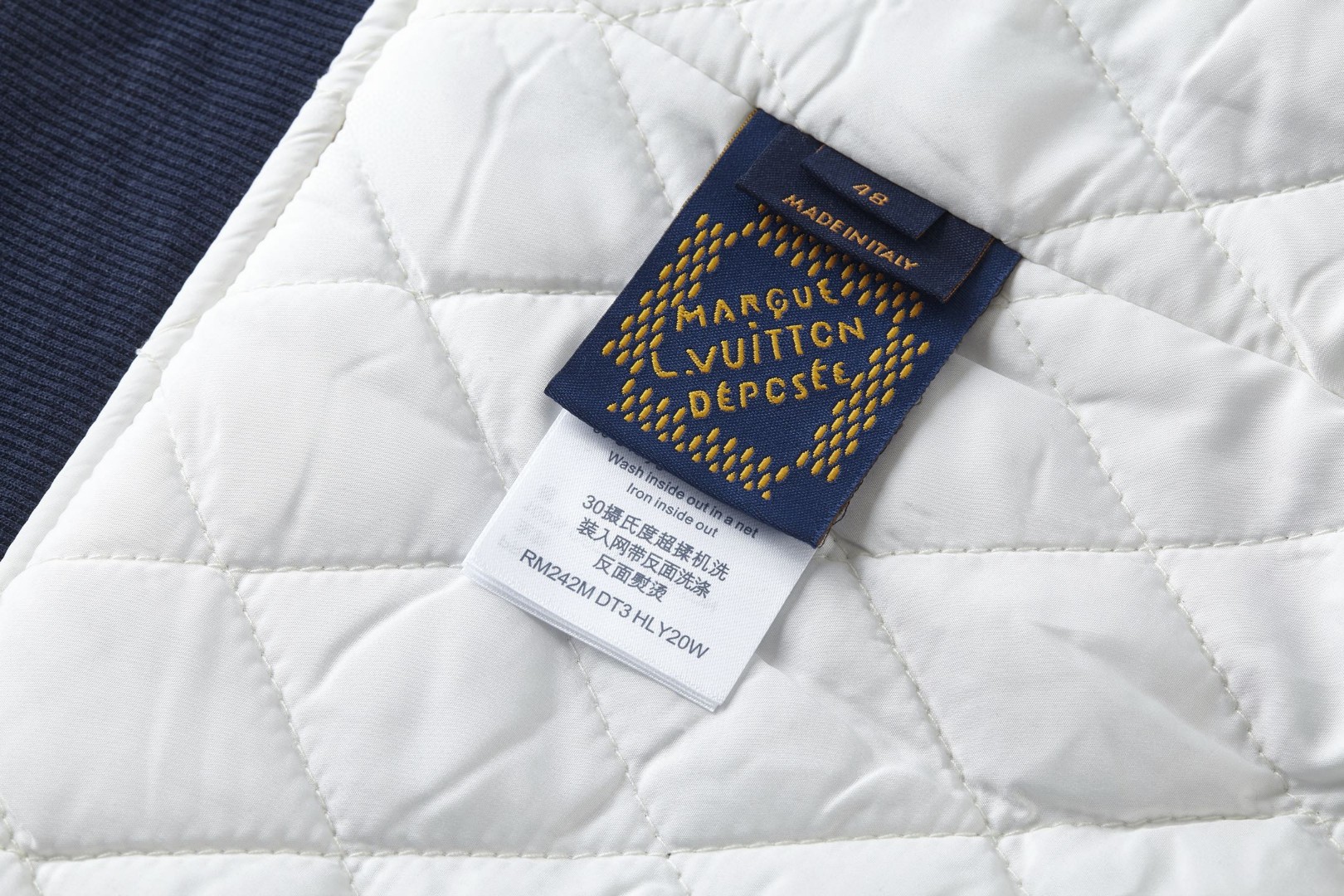 LOUIS VUITTON 路易威登 满福刺绣牛仔拼接棉服外套 夹克 牛仔外套 蓝色 C0 1AIN60