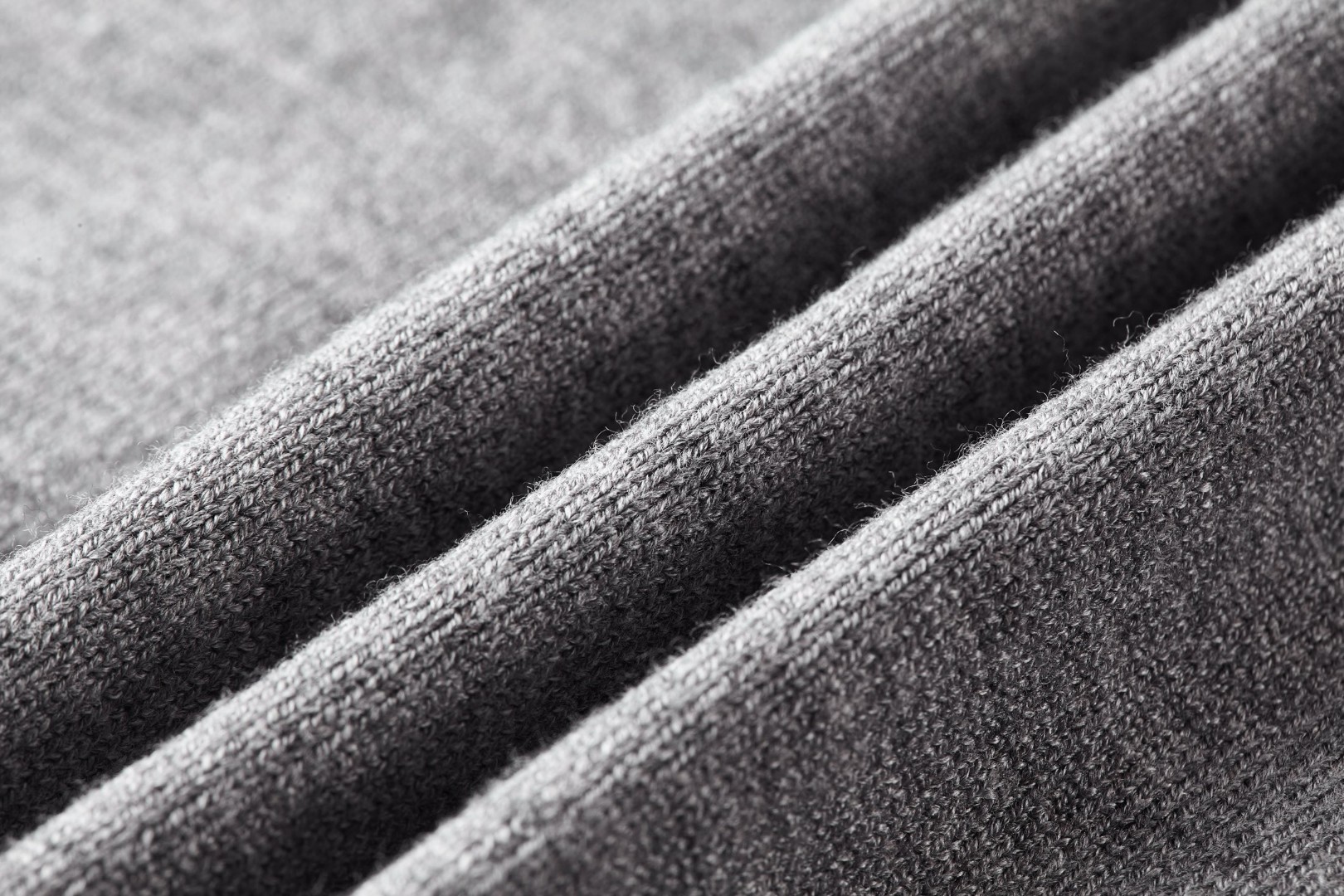 FENDI 芬迪 双F烫五金小标Polo衫 毛衣 针织衫 长袖 灰色 B0 FZC167AU84F0XW5