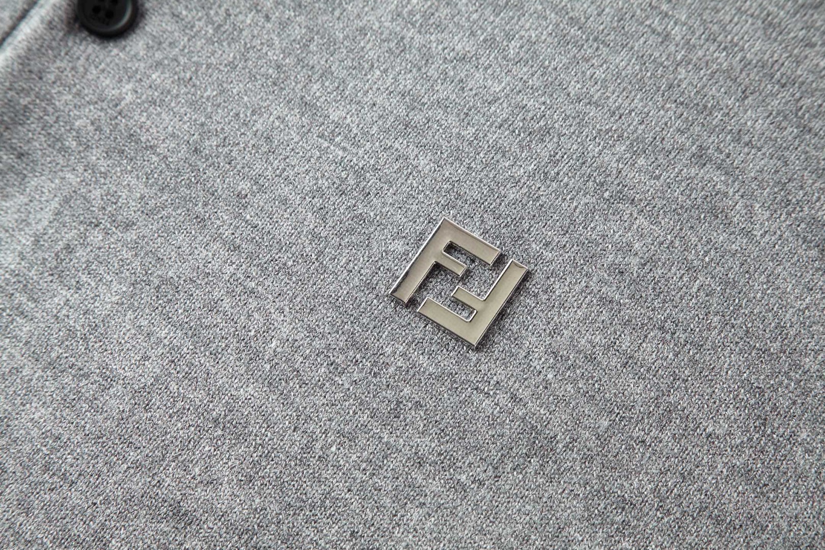 FENDI 芬迪 双F烫五金小标Polo衫 毛衣 针织衫 长袖 灰色 B0 FZC167AU84F0XW5
