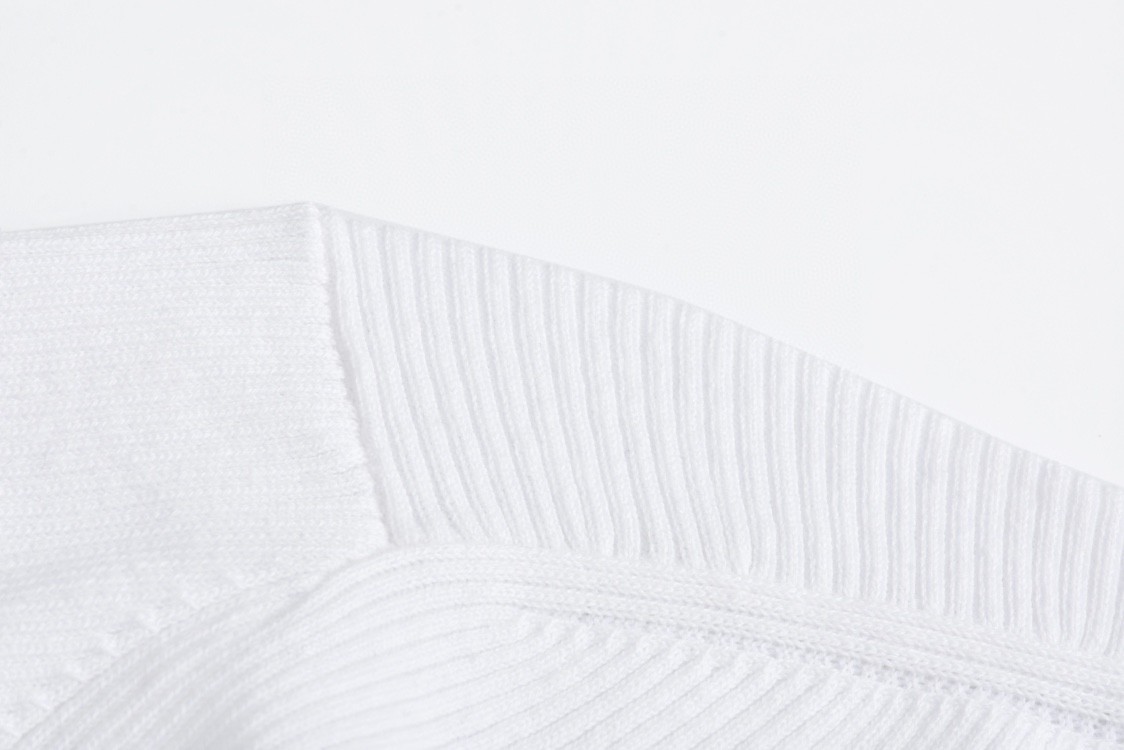 PRADA 普拉达 高领修身打底衫 针织衫 毛衣 长袖 白色 黑色 A5 UMR524-11I0-F0009