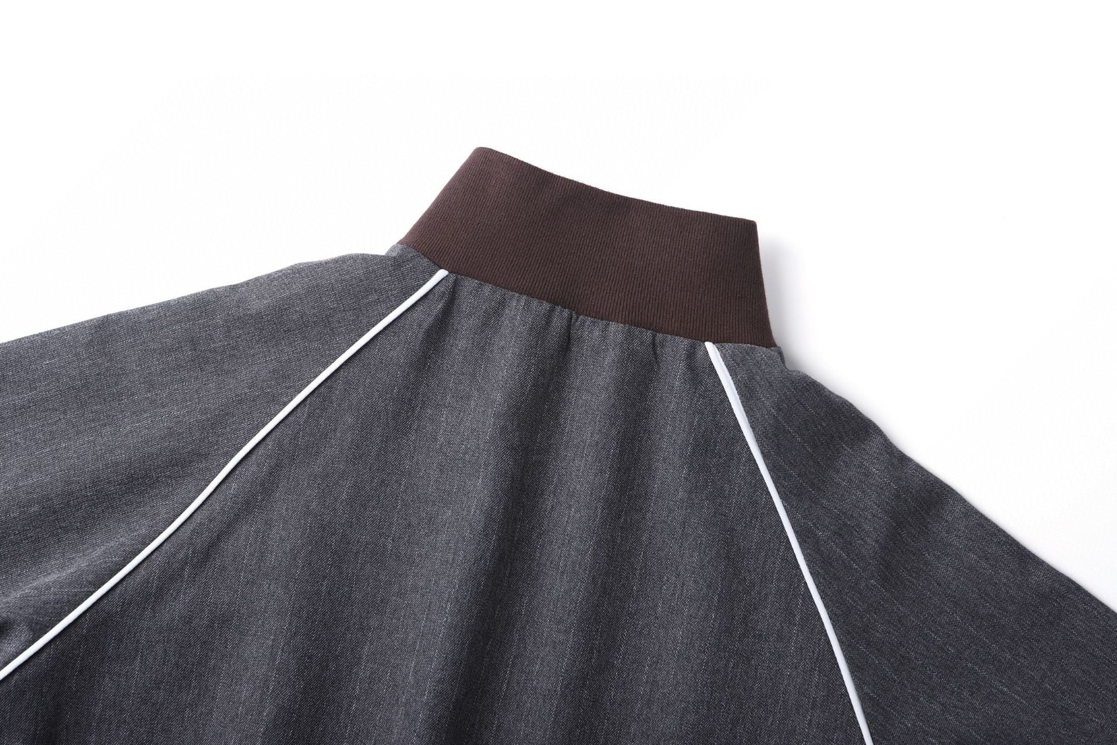 MIU MIU 缪缪 立领细条纹拉链夹克 外套 长袖 灰色 B5 