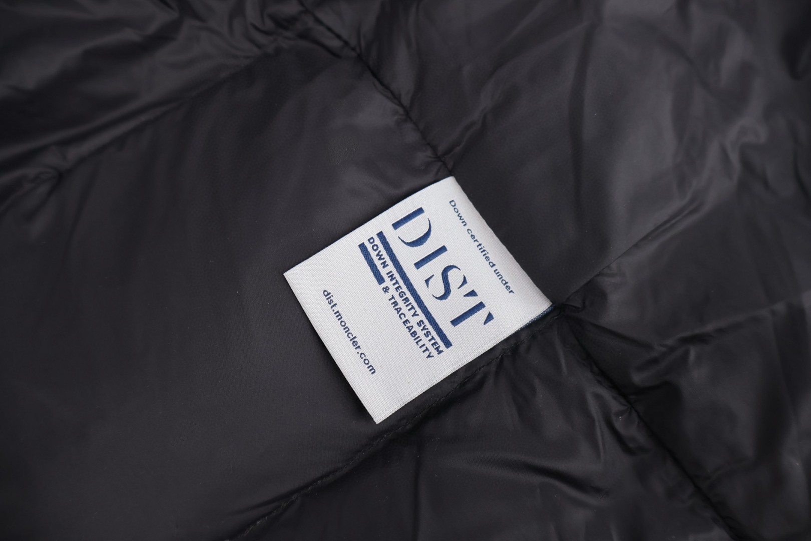 Moncler 蒙口 70周年漆面羽绒服 保暖 外套 夹克 黑色 D0 H20911A002565969T999