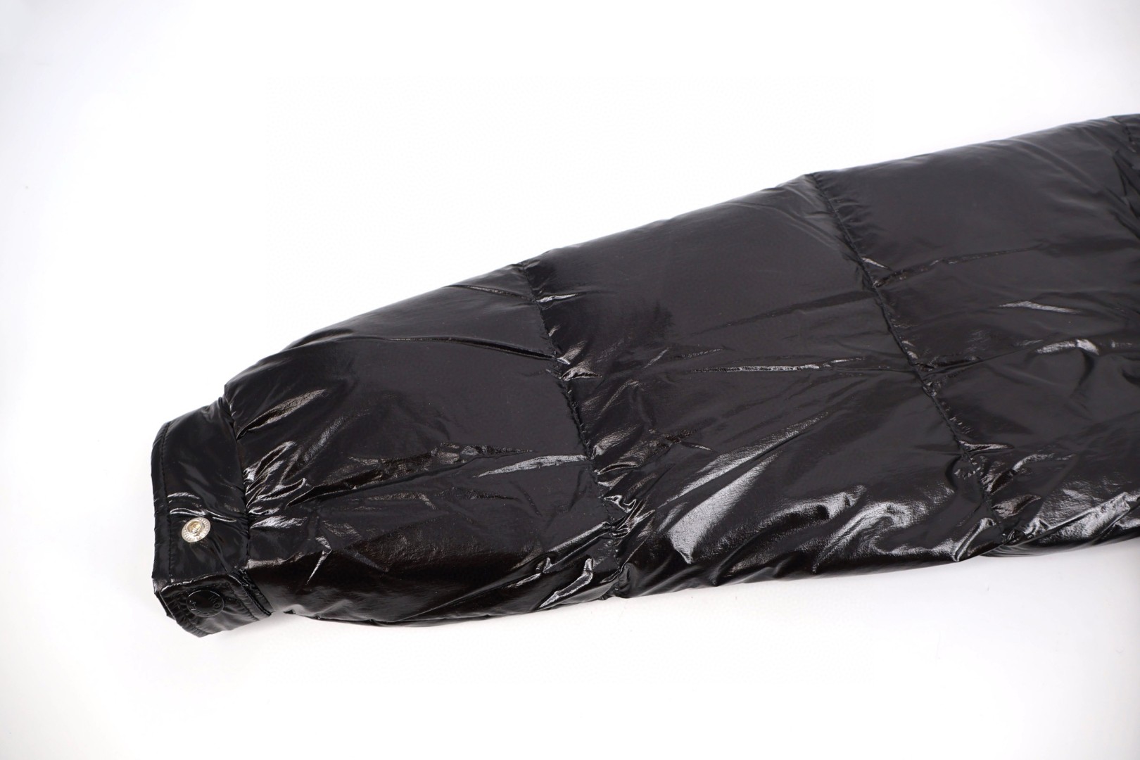 Moncler 蒙口 70周年漆面羽绒服 保暖 外套 夹克 黑色 D0 H20911A002565969T999